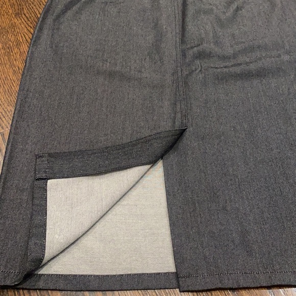 🌺 $5 Preview Collections Skirt Size 2 - Picture 3 of 5